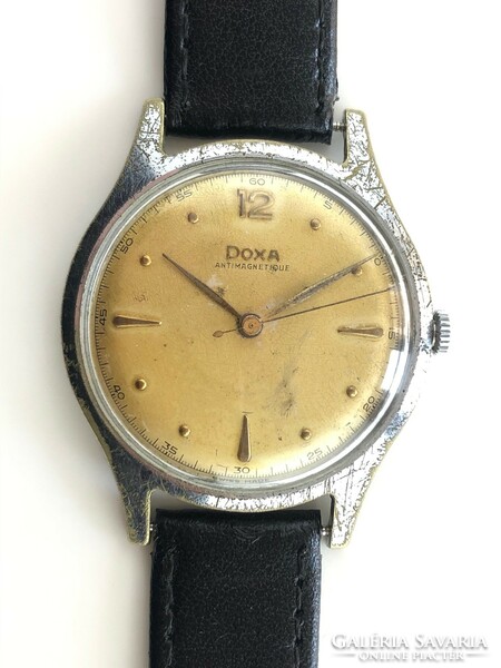 Jumbo size doxa wristwatch
