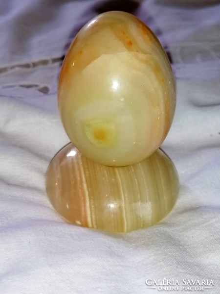 Onyx ornament egg