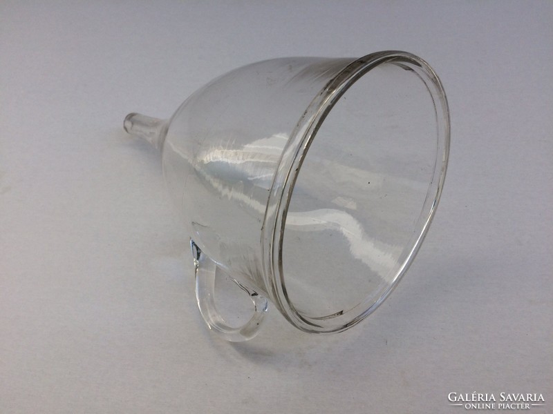 Antik hutaüveg fújt régi üveg tölcsér borászati patikai nagy üvegtölcsér 23 cm