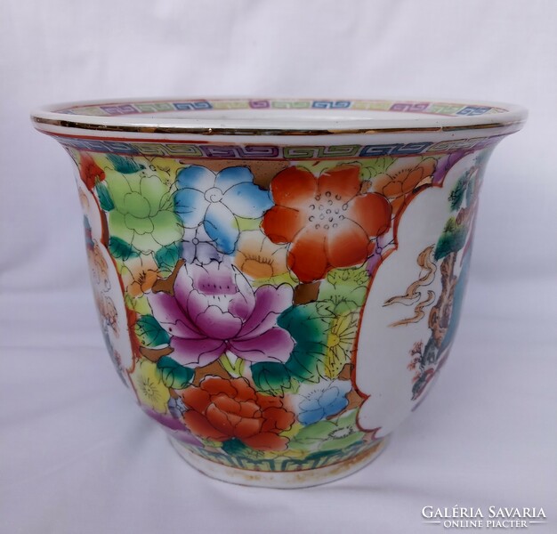 Vintage Chinese porcelain flowerpot, hand painted