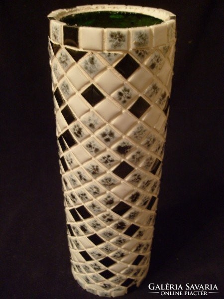 Egyedi Art deco Művészi  Op Art,térhatású nagyméretű váza ritkaság 24.5 cm -es mozaik berakás