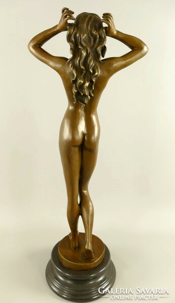 Monumental female nude - bronze statue