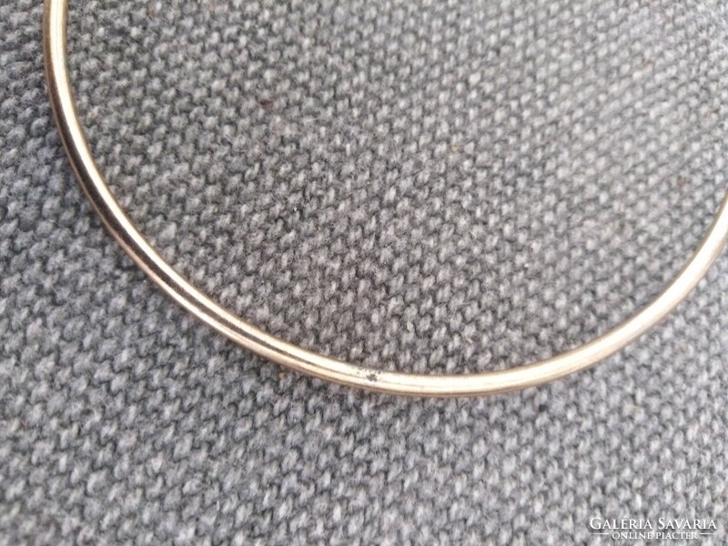 Metal bracelet / in gold color