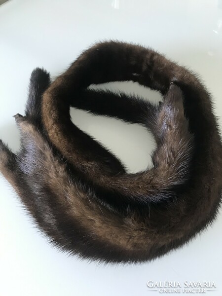 Mink collar made of whole fur, 150 cm long