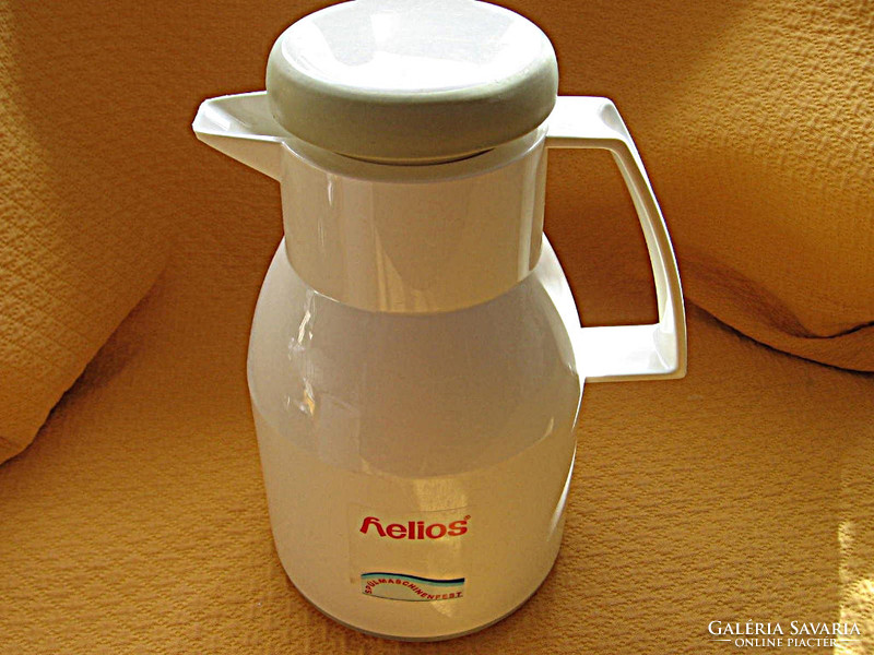 Helios retro designed thermos jug