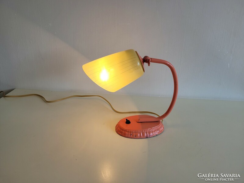 Régi üvegburás art deco állítható vas asztali éjjeli lámpa öntöttvas talppal