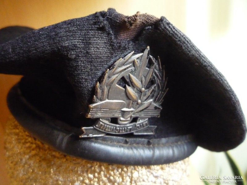 Israeli beret ll.