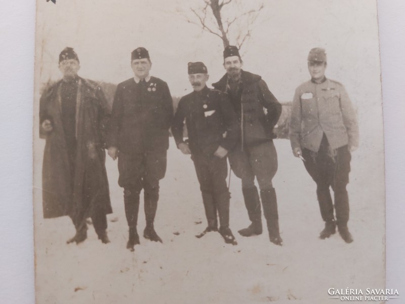 Régi katona fotó katonai csoportkép téli fénykép levelezőlap képeslap