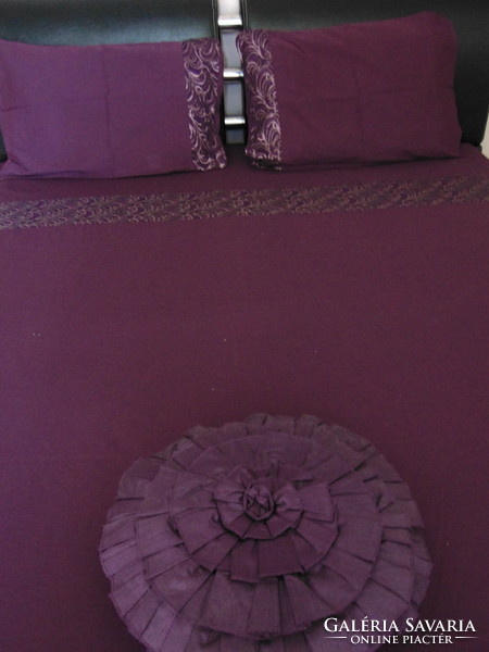 Purple bedding set