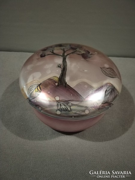 Special art nouveau glass with a diameter of 22 cm, French? Daum? Murano? Bonbonier