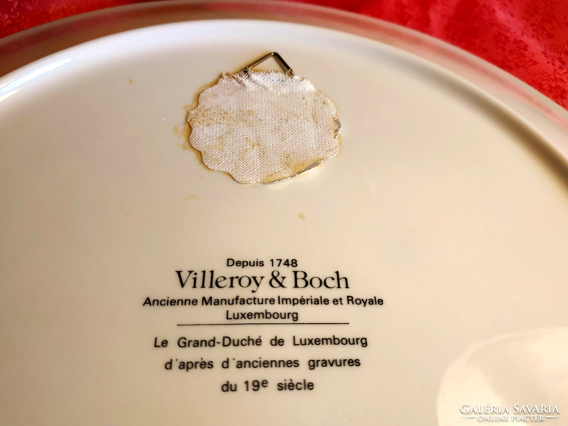 Villeroy § boch porcelain serving bowl, decorative plate