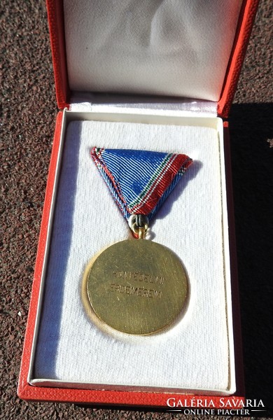 Defense commemorative medal in 20 gift boxes