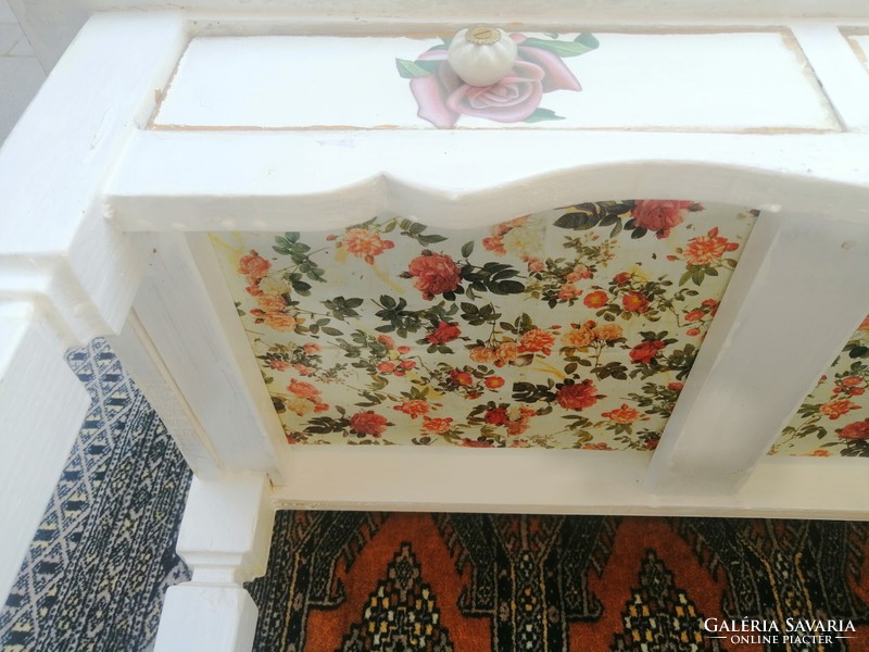 Antique 3-drawer vintage folding table in good condition.