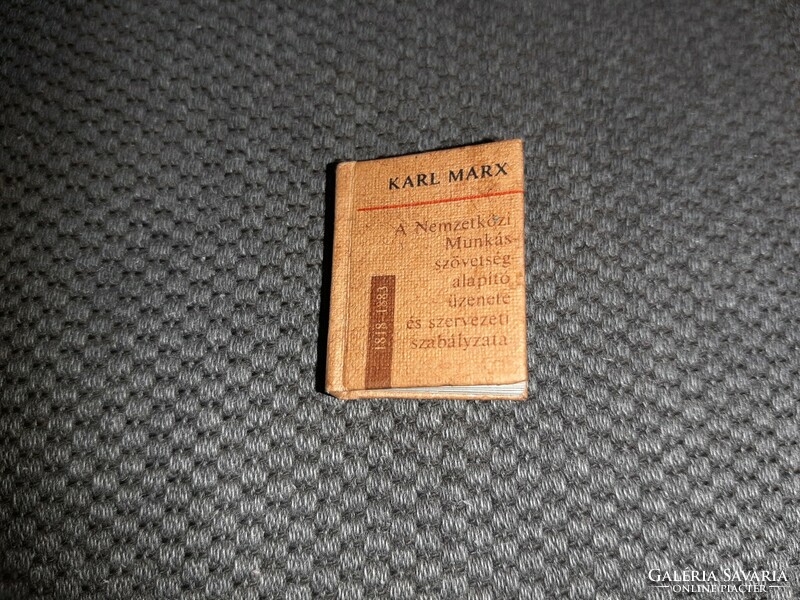 Karl marx mini book