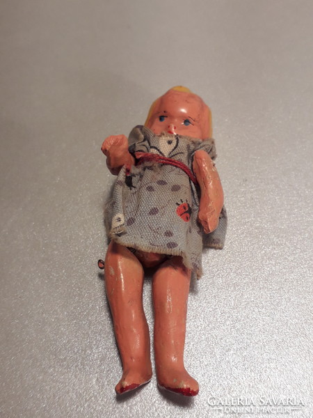 Antik mini baba porcelán vagy kerámia