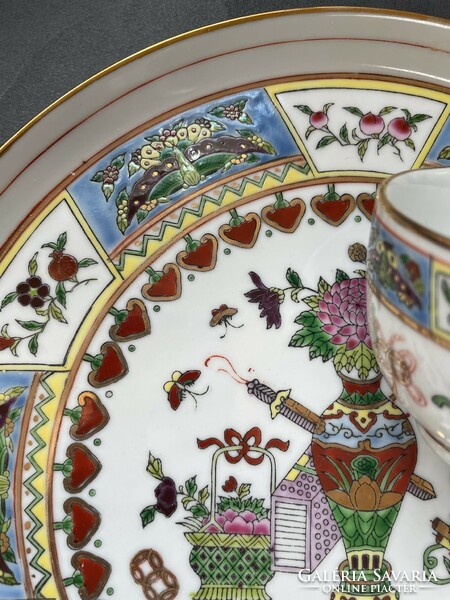 TÉLI VÁSÁR!  JINGDEZHEN Igényes, színpompás kézzel festett Famille Rose csészék saját tálcával