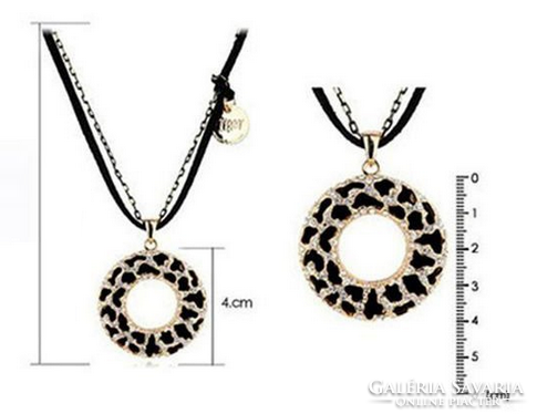 Rhinestone circle pendant with a leopard pattern on a multi-row chain, new!