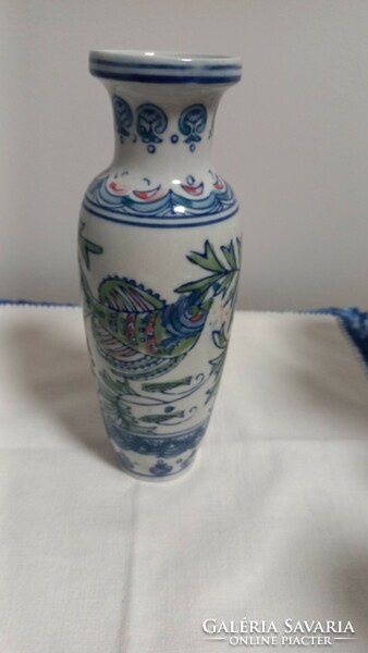 Hand-painted decorative fish, marked, flawless porcelain vase