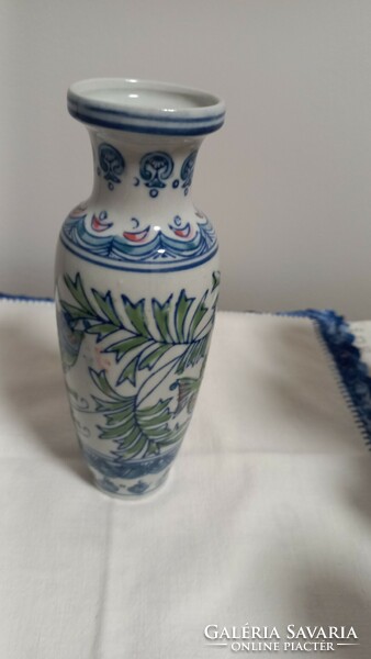 Kézzel festett dekoratív halas, jelzett, hibátla porcelán váza