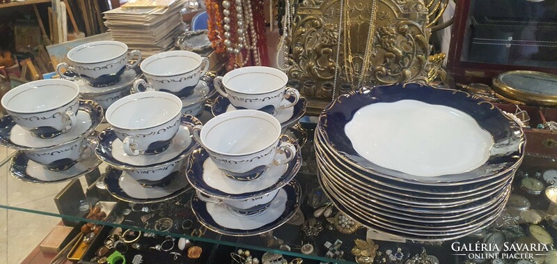 Zsolnay pompadour porcelain, soup set for 12 people. With flat plates etc.
