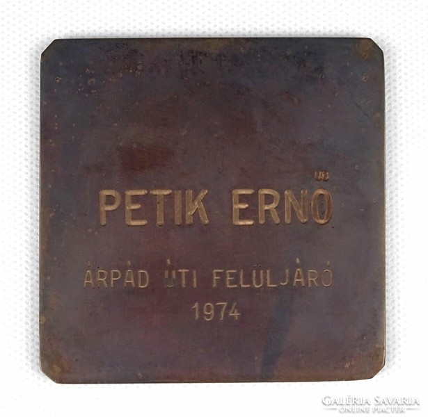1K954 Árpád úti felüljáró építésének emlékplakettje díszdobozában 1974