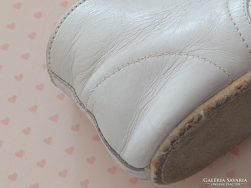 Retro leather baby shoes white old children's boots