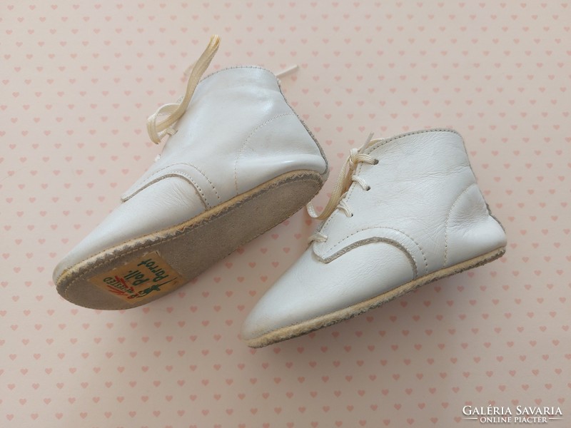 Retro leather baby shoes white old children's boots