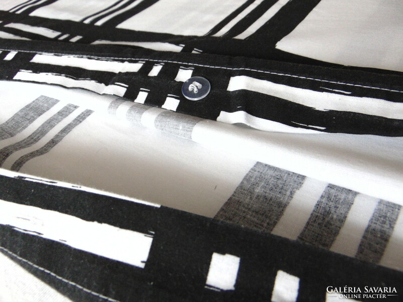 Black and white checkered duvet cover