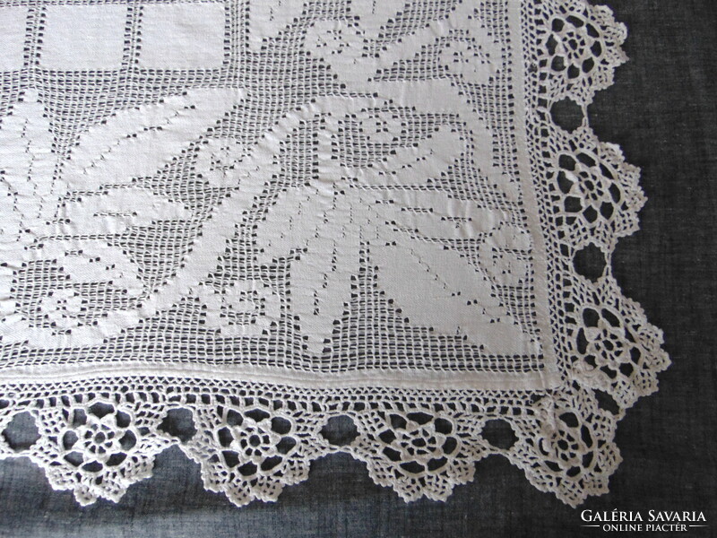 Transylvanian woven crocheted old lace tablecloth
