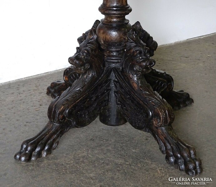 1L030 antique oval griffin coffee table