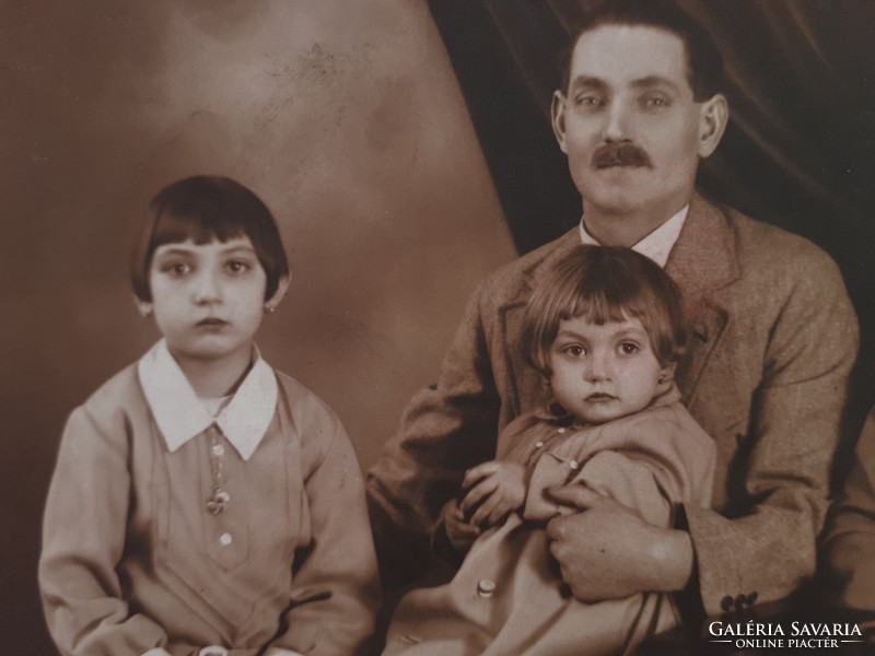 Régi fotó vintage családi fénykép  szülők gyerekek Boronkay Kálmán műterme Budapest