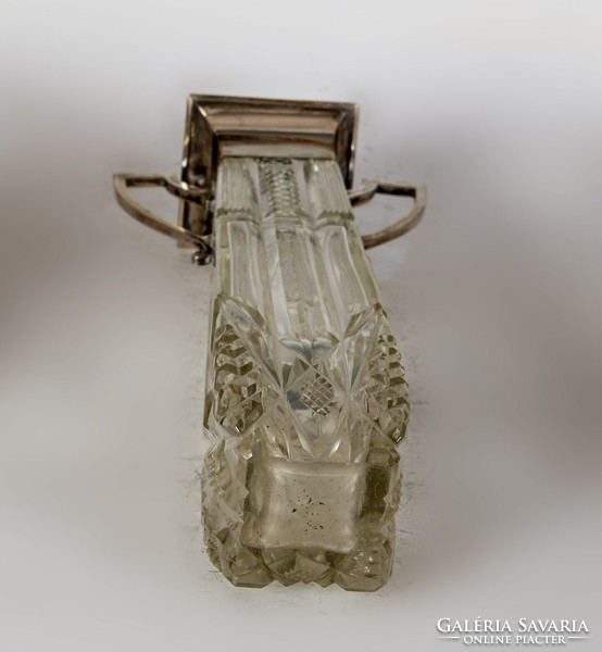 Ezüst nyakú csiszolt üveg szálas váza