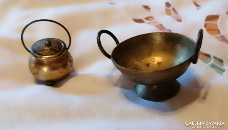 Old, doll house metal dishes