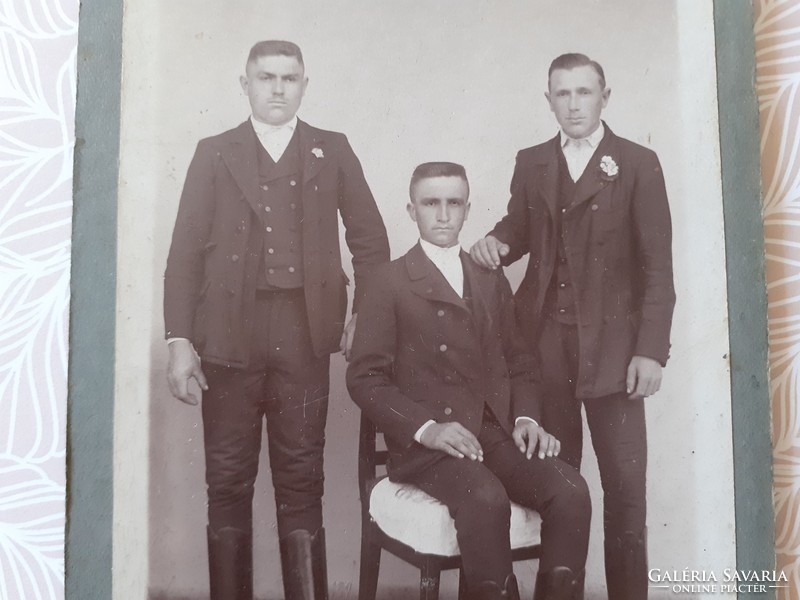 Régi férfi fotó vintage csoportkép fénykép férfiak
