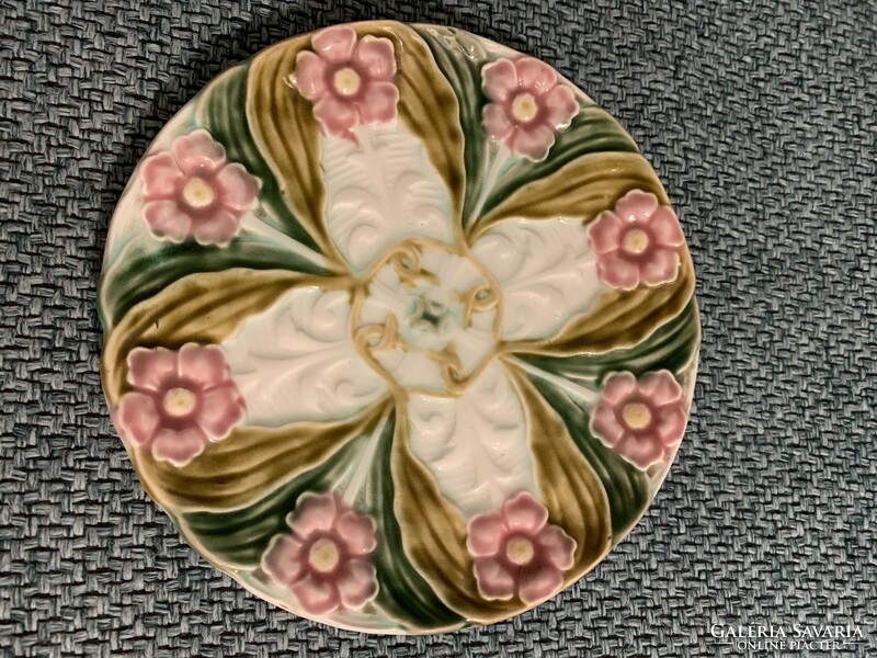 Art Nouveau antique majolica / ceramic cake plates / wall plates