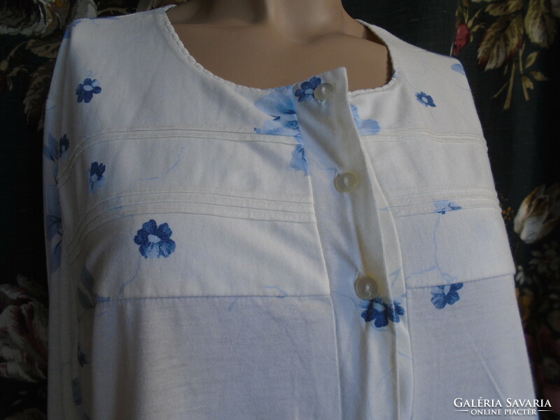 Nightgown. New misshelen 46-48 cotton nightgown.