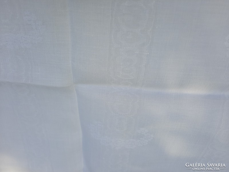 Wonderful large damask tablecloth 175 x 175 cm