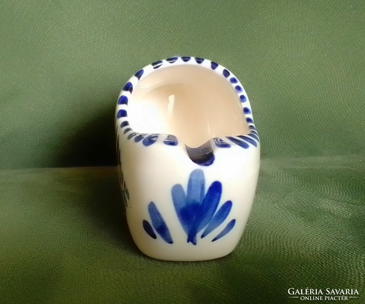 Kék-fehér kézzel festett jelzett számozott holland mázas porcelán papucs facipő hamutál hamutartó