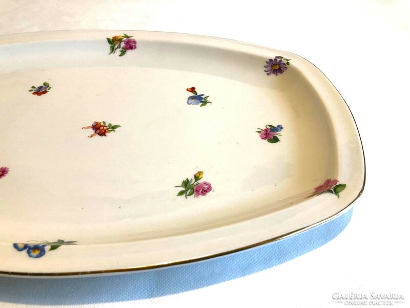 Zsolnay roasting dish with flower motifs