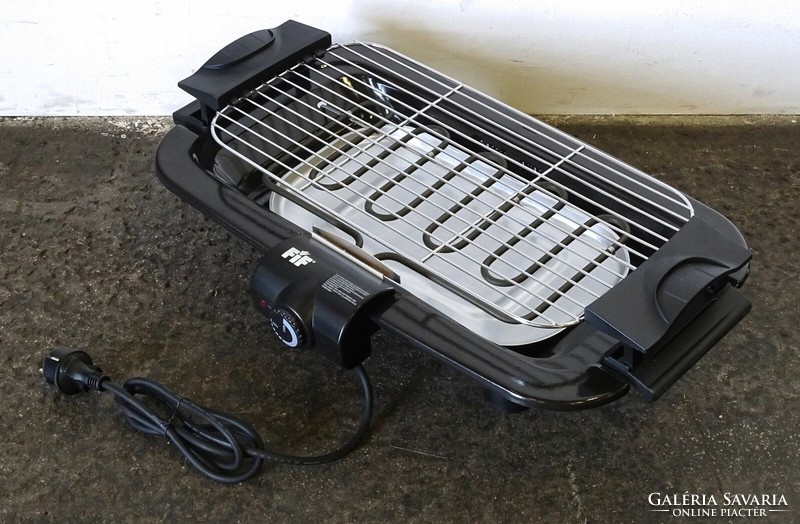 1L190 electric stand grill in box