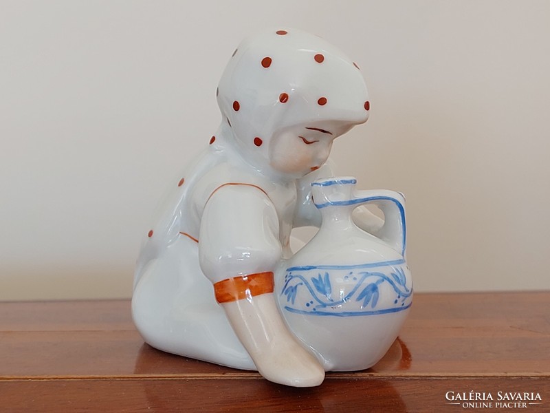 Régi Zsolnay porcelán korsós lány pöttyös kendős kislány