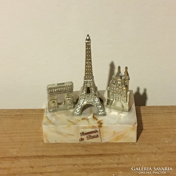 Paris souvenir