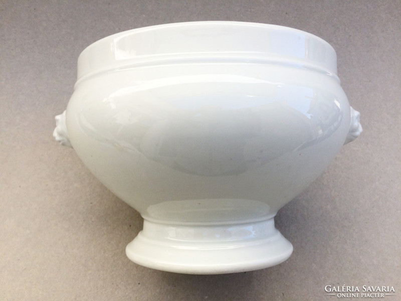 Old porcelain lion head vintage soup bowl with base