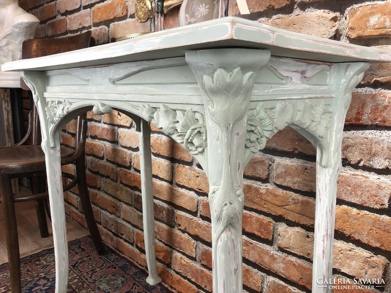 A rare Art Nouveau table!