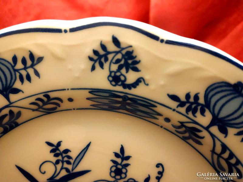 Beautiful onion pattern porcelain cake plate, 2 pcs