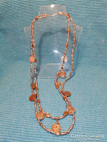 Silver and bronze colored necklace (473)