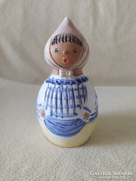 Ilona Kiss roóz: girl with headscarf, ceramic figure, 18 cm