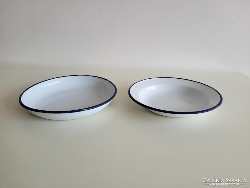 Vintage old enameled blue and white woolen enameled deep plate bowl