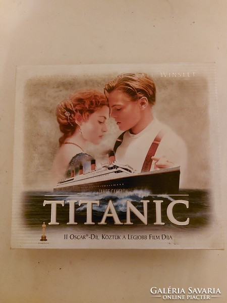 Titanic vhs anniversary edition, in gift box