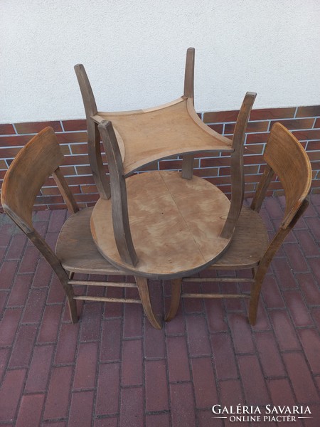 Round smoking table with chairs